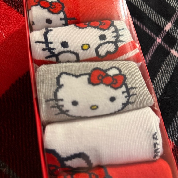 Hello Kitty Socks💎 - Picture 5 of 5